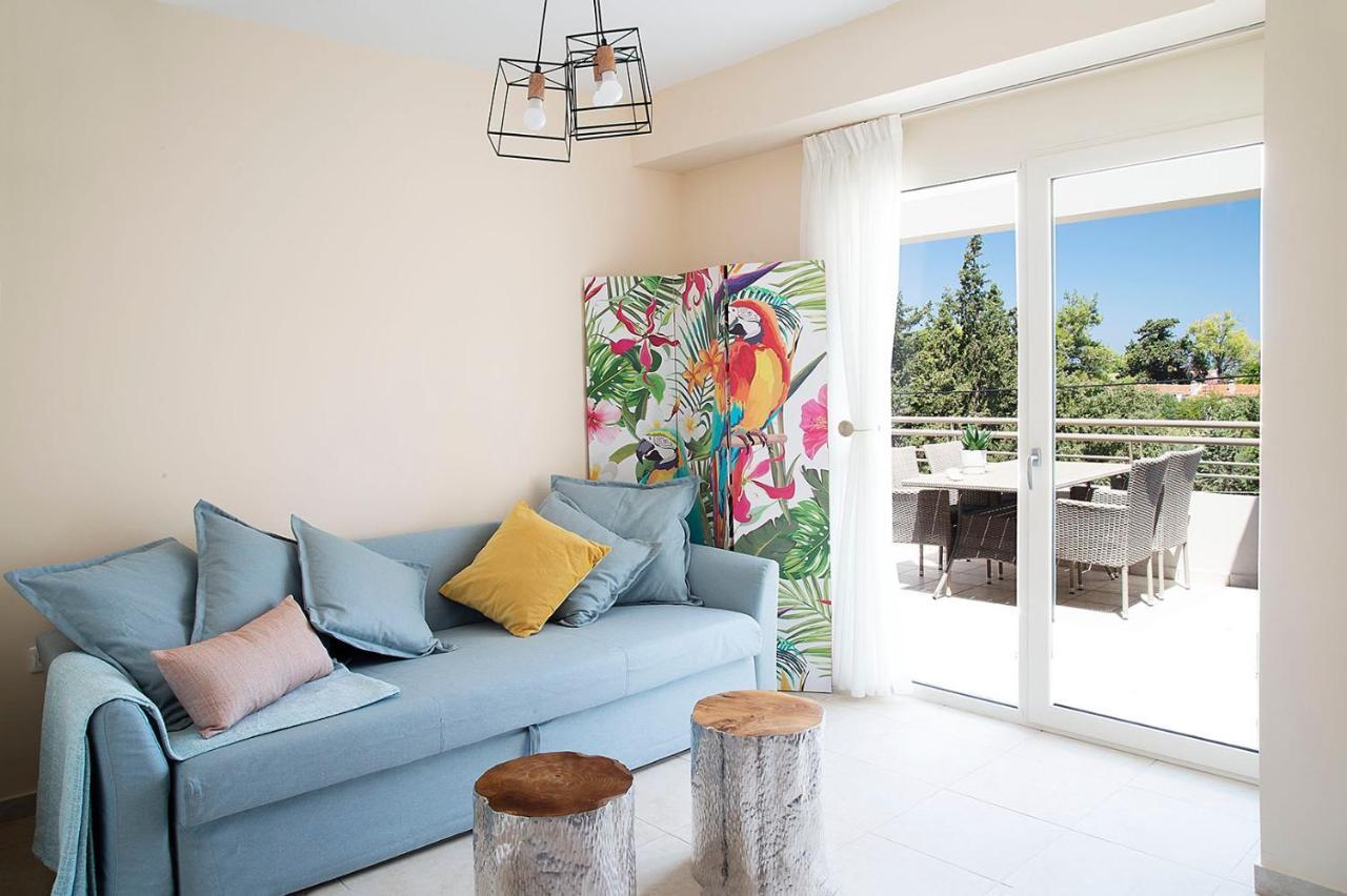 Lotos - Luxury Apartments Kounoupidhiana Bagian luar foto