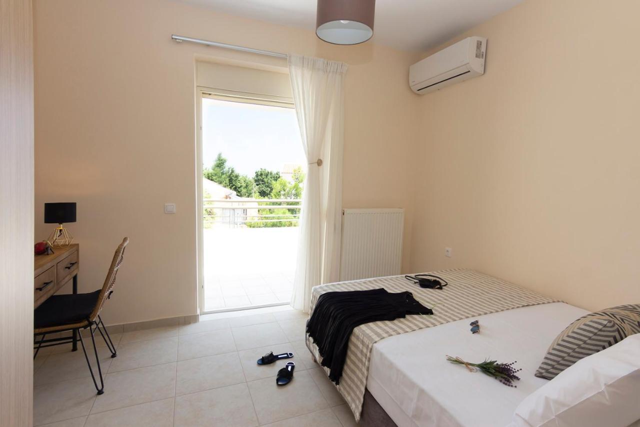 Lotos - Luxury Apartments Kounoupidhiana Bagian luar foto
