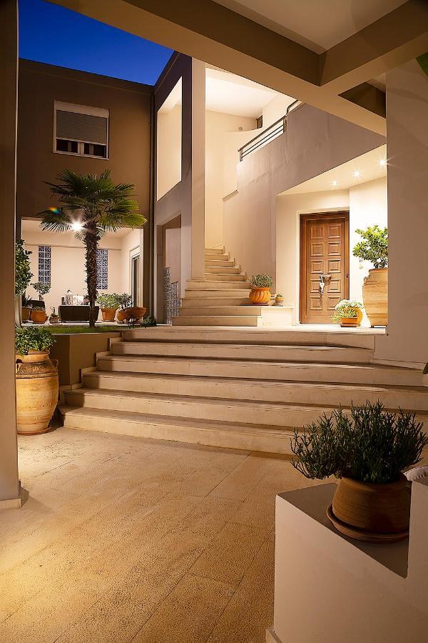 Lotos - Luxury Apartments Kounoupidhiana Bagian luar foto